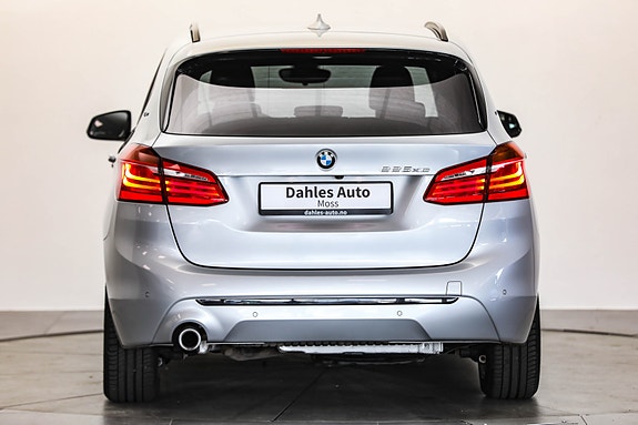 BMW 225xe 12 of 30