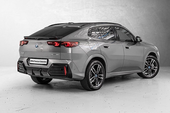 BMW iX2 6 of 30