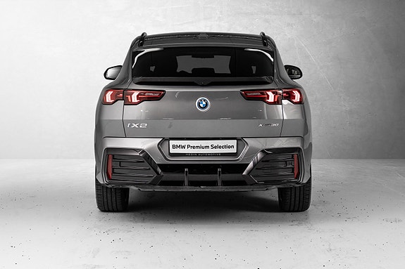 BMW iX2 8 of 30