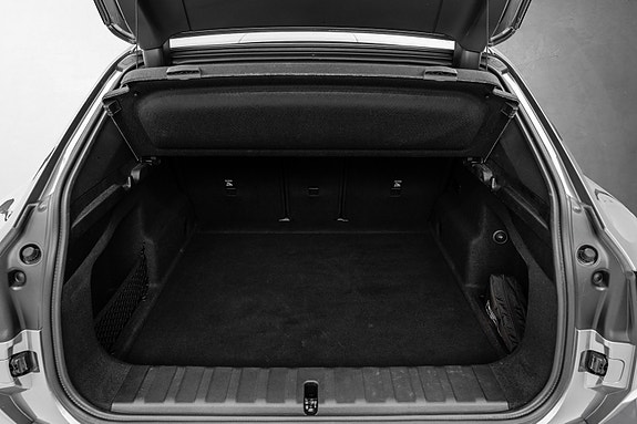 BMW iX2 18 of 30
