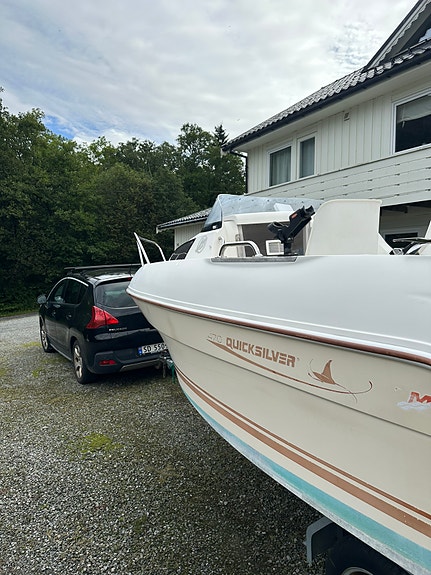 Quicksilver 470 cruiser 6 of 25