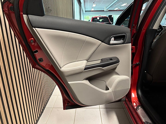 Honda Civic 15 of 29
