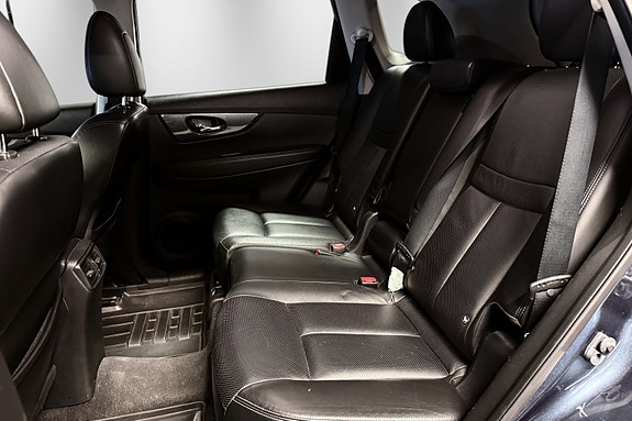 Nissan X-Trail 21 of 30