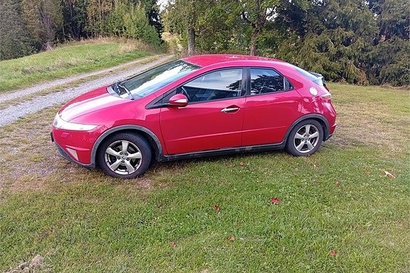Honda Civic 2 of 10