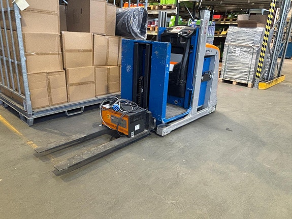 Still EK-X-790 truck - Pallegaffel - Elektrisk - 1 eier - Leveringsklar 2 of 18