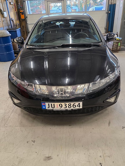 Honda Civic 2 of 10