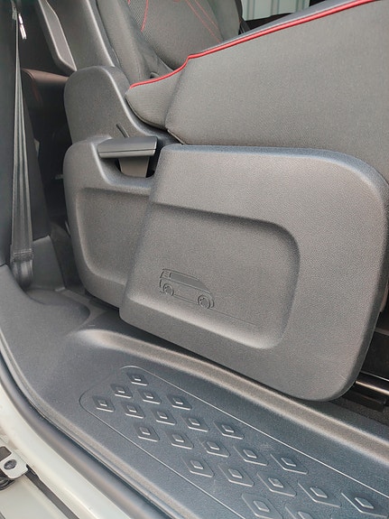 Volkswagen ID. Buzz 16 of 23