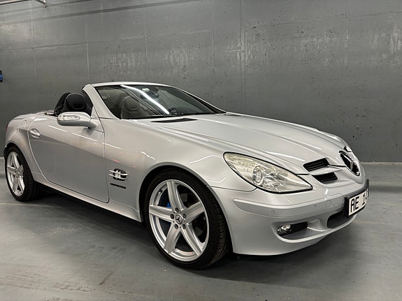 Mercedes-Benz SLK200 7 of 21