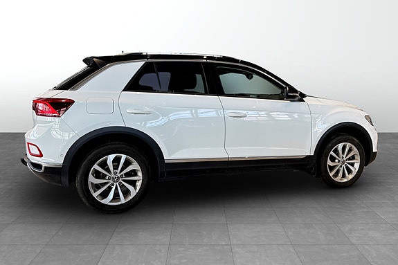 Volkswagen T-Roc 4 of 17