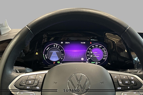 Volkswagen Golf VIII 17 of 21
