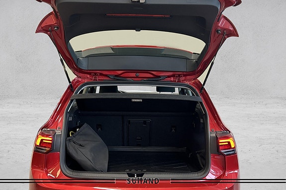 Volkswagen Golf VIII 19 of 21