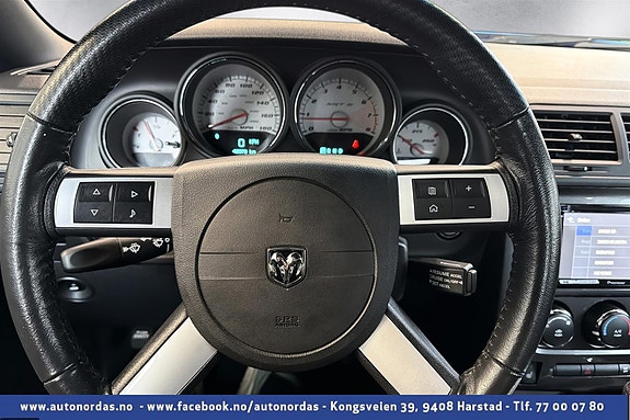 Dodge Challenger 23 of 30