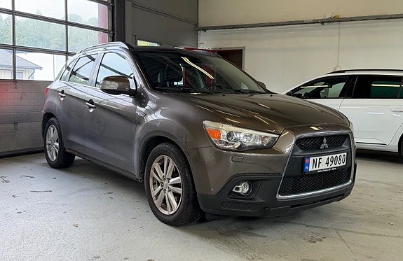 Mitsubishi ASX 2 of 6
