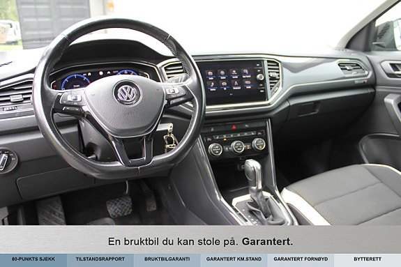 Volkswagen T-Roc 11 of 30