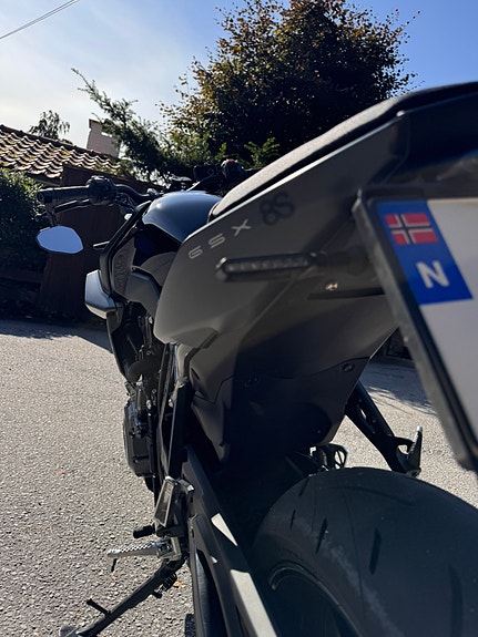 Suzuki GSX-8S 14 of 24