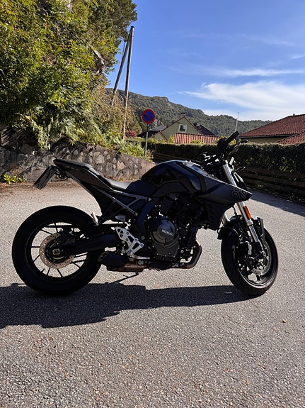 Suzuki GSX-8S 6 of 24