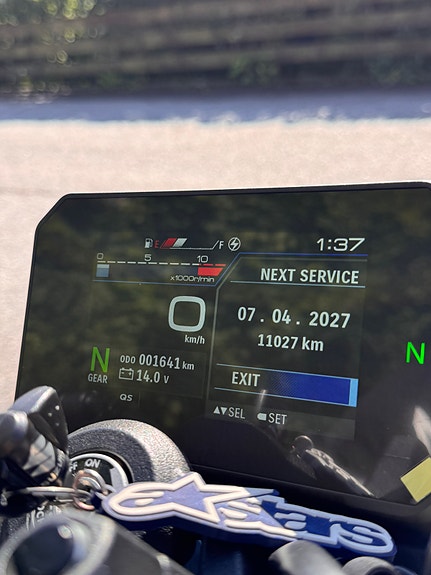 Suzuki GSX-8S 22 of 24