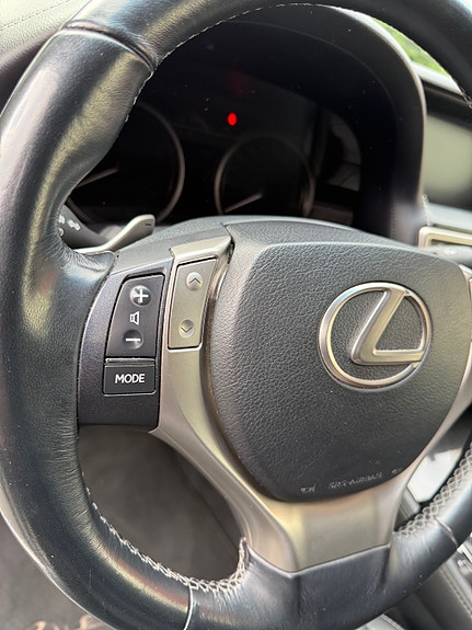 Lexus GS300h 23 of 26