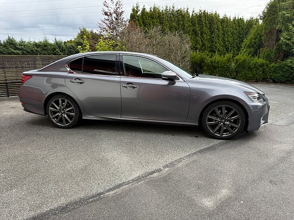 Lexus GS300h 6 of 26