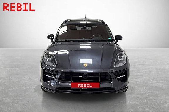 Porsche Macan 4 of 30