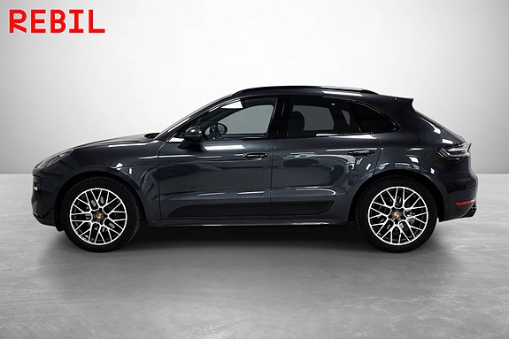Porsche Macan 10 of 30