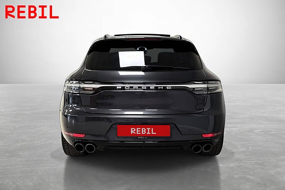 Porsche Macan 11 of 30