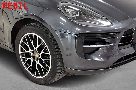 Porsche Macan 7 of 30