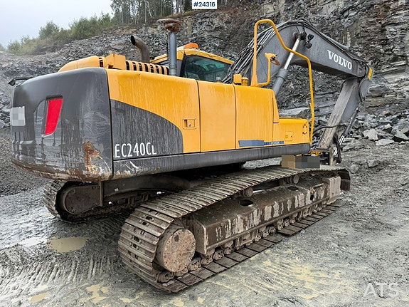 Volvo EC240CL Gravemaskin m/tannskuffe 15 of 30