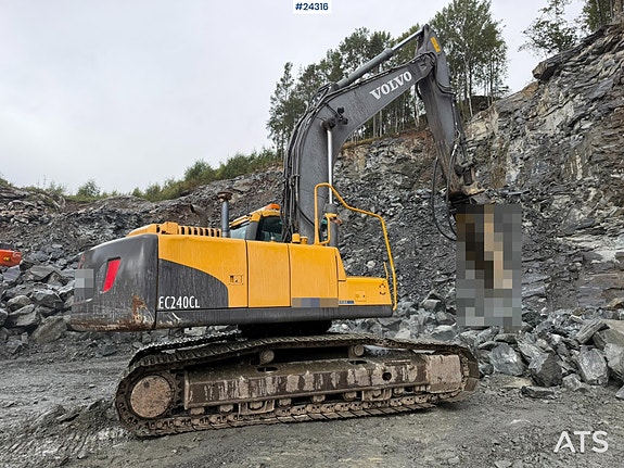 Volvo EC240CL Gravemaskin m/tannskuffe 7 of 30