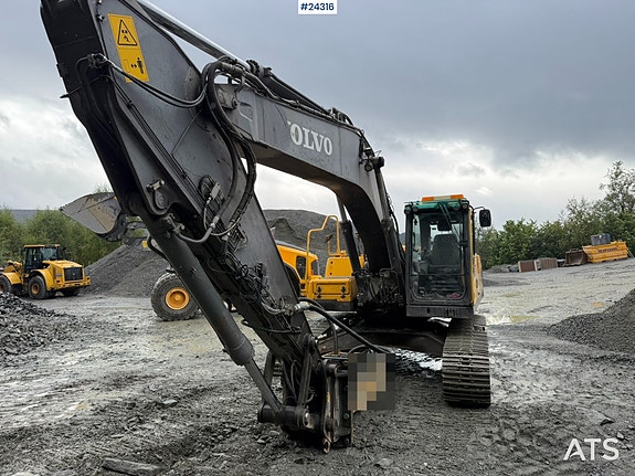 Volvo EC240CL Gravemaskin m/tannskuffe 2 of 30