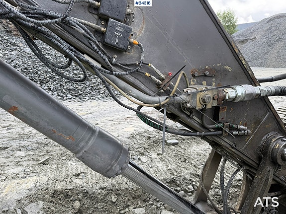 Volvo EC240CL Gravemaskin m/tannskuffe 24 of 30