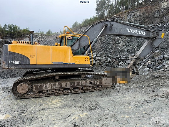 Volvo EC240CL Gravemaskin m/tannskuffe 14 of 30