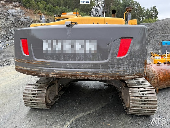 Volvo EC240CL Gravemaskin m/tannskuffe 11 of 30