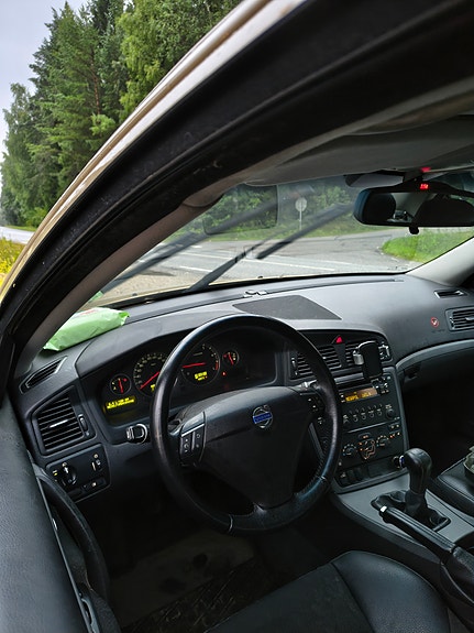 Volvo S60 4 of 15