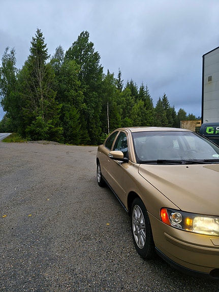 Volvo S60 10 of 15