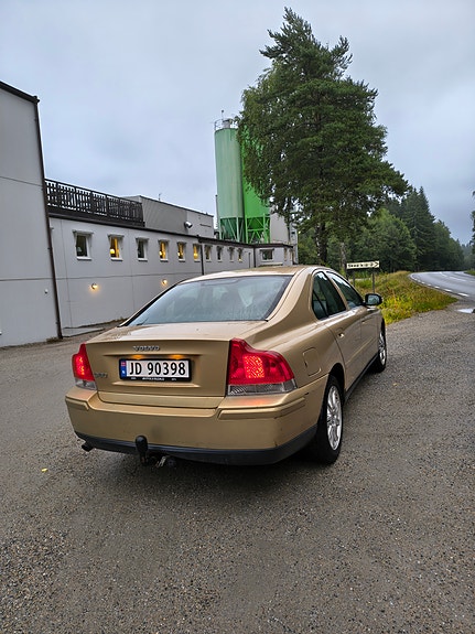 Volvo S60 13 of 15