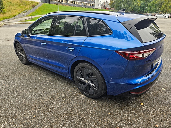 Skoda Enyaq RS 8 of 30
