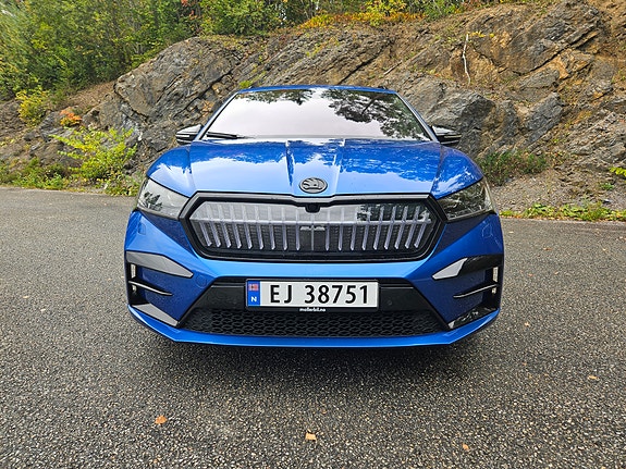 Skoda Enyaq RS 12 of 30