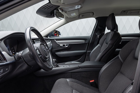 Volvo V90 17 of 25