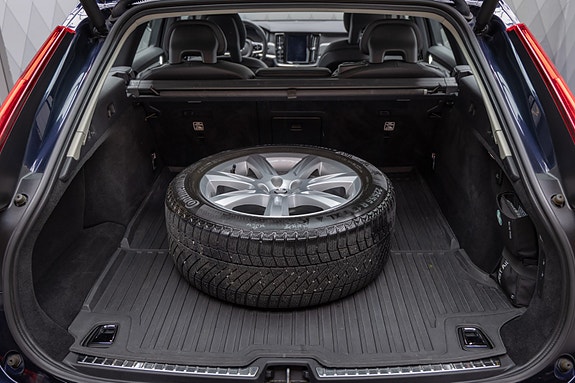 Volvo V90 11 of 25
