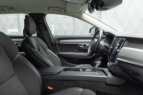 Volvo V90 25 of 25