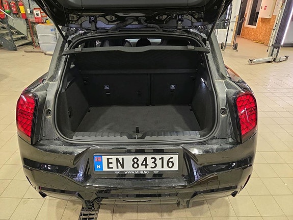 MINI Aceman SE 11 of 12