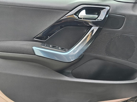 Peugeot 208 17 of 30