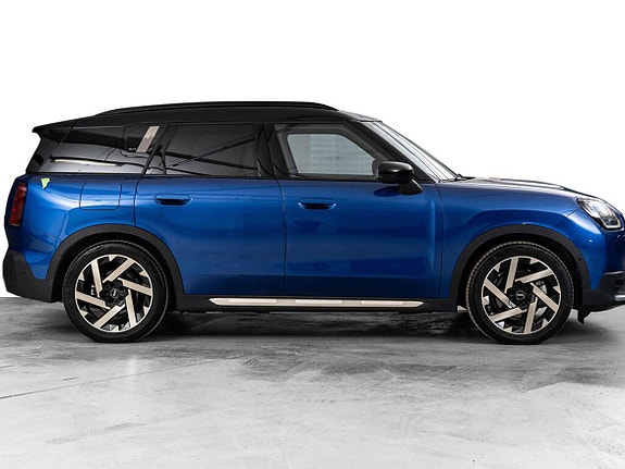 MINI Countryman SE 4 of 13