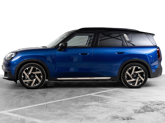 MINI Countryman SE 8 of 13