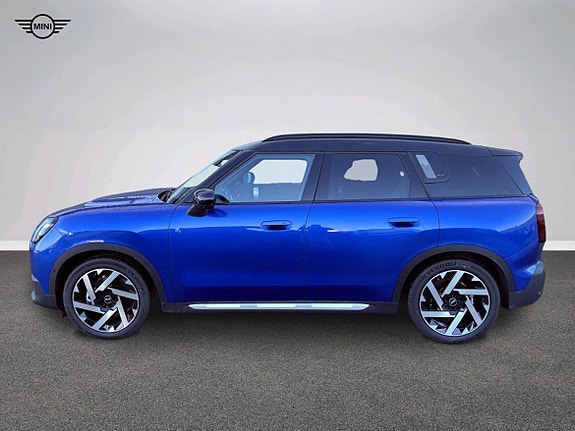 MINI Countryman SE 8 of 13