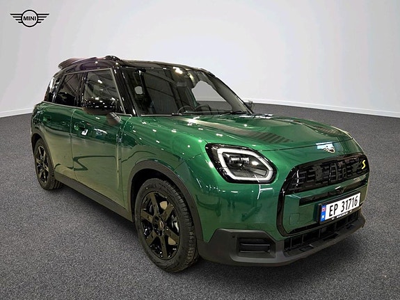 MINI Countryman SE 3 of 12