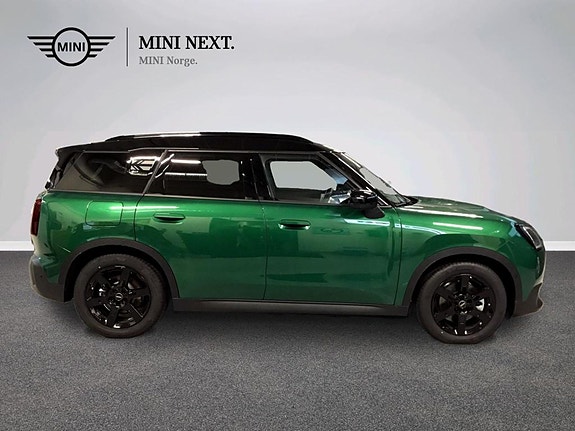 MINI Countryman SE 6 of 16