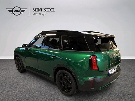 MINI Countryman SE 3 of 16