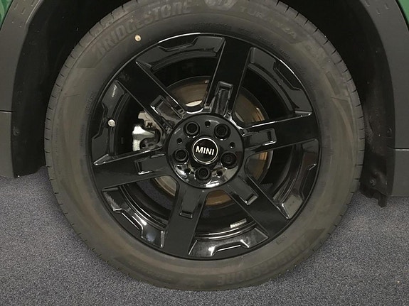 MINI Countryman SE 16 of 16